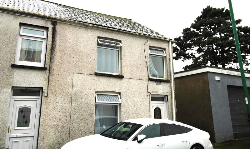 East Street, Bridgend