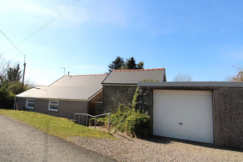 Pen-y-cae, Bridgend