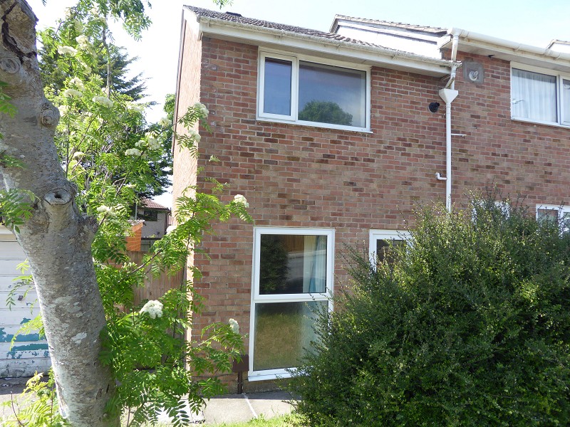 Cae Ffynnon, Brackla, Bridgend. CF31 2HG