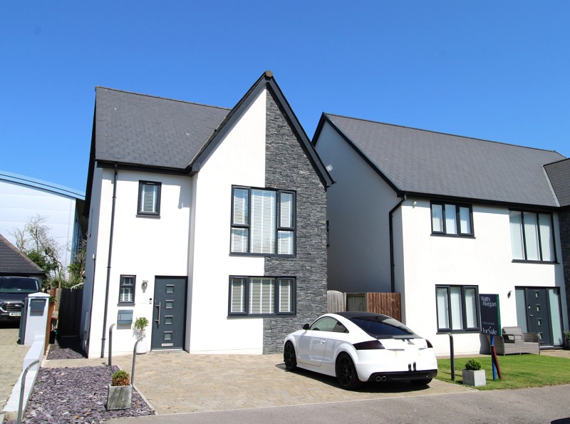 5 Laurel  Court, Bridgend